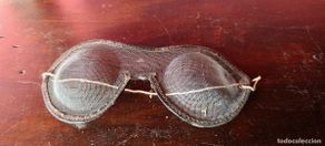 Antiguidades: MUY CURIOSAS GAFAS DE PROTECCIÓN. PICAPEDREROS. SILLERÍA.